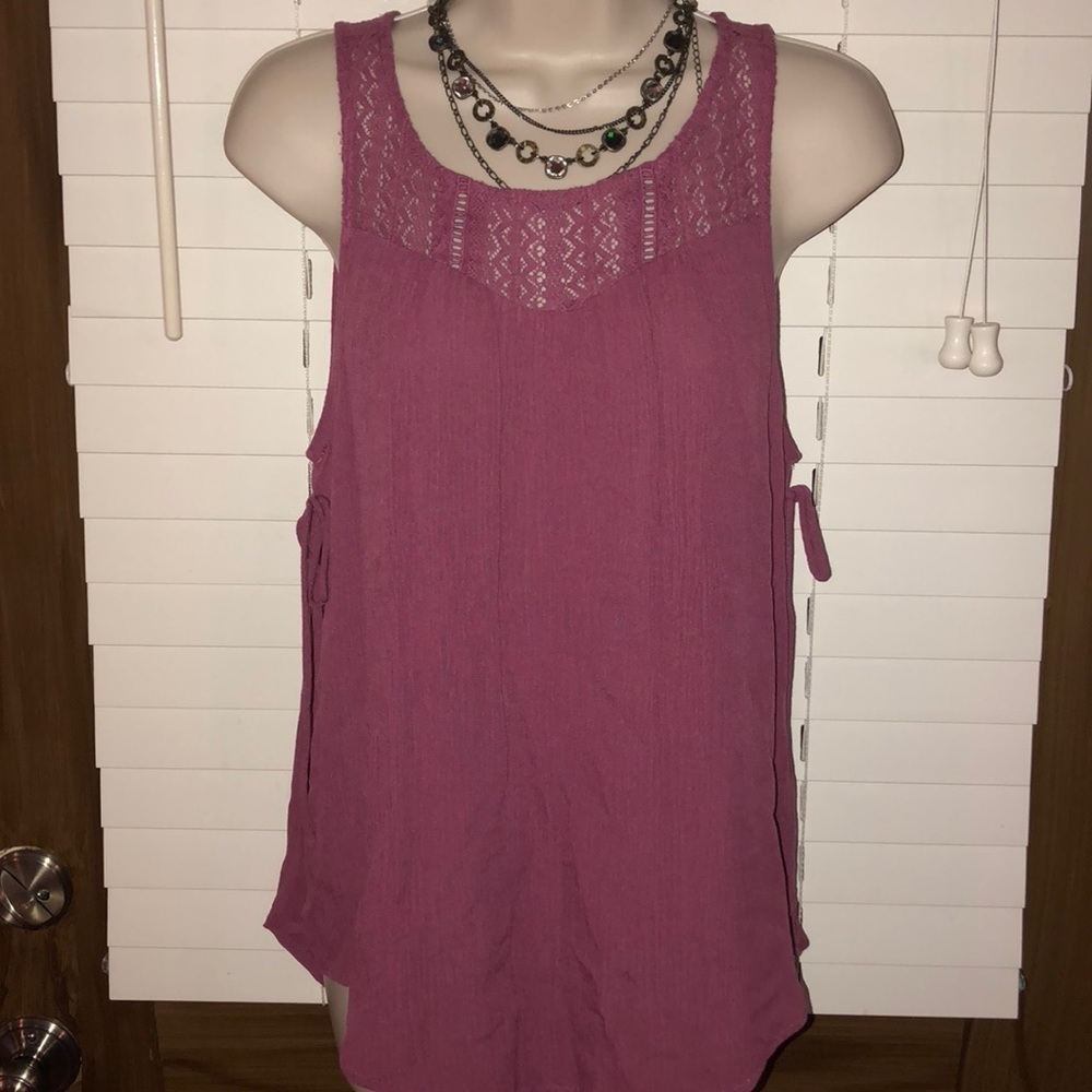 NWT Maurice’s Top